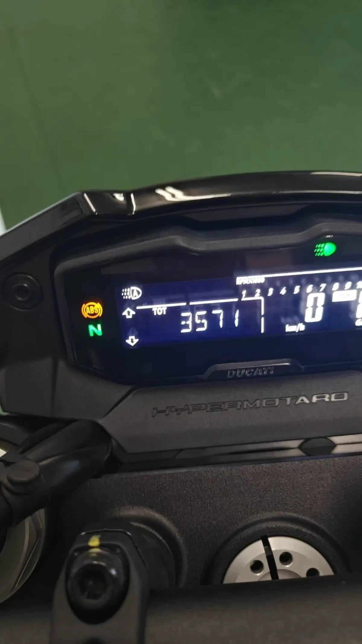 Ducati Hypermotard 698 Mono RVE (2024 - 26) (6)