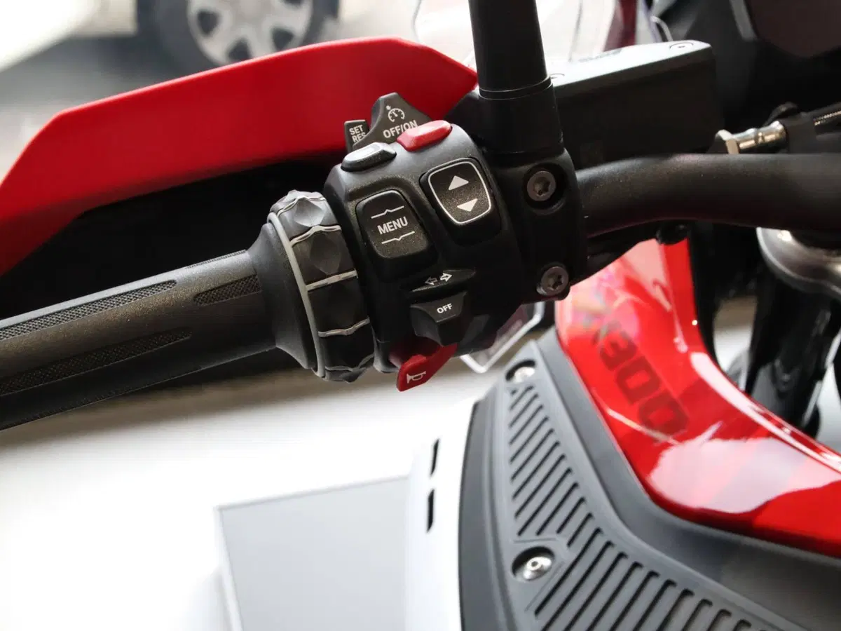 Bmw R 1300 GS Adventure (2025 - 26) (8)