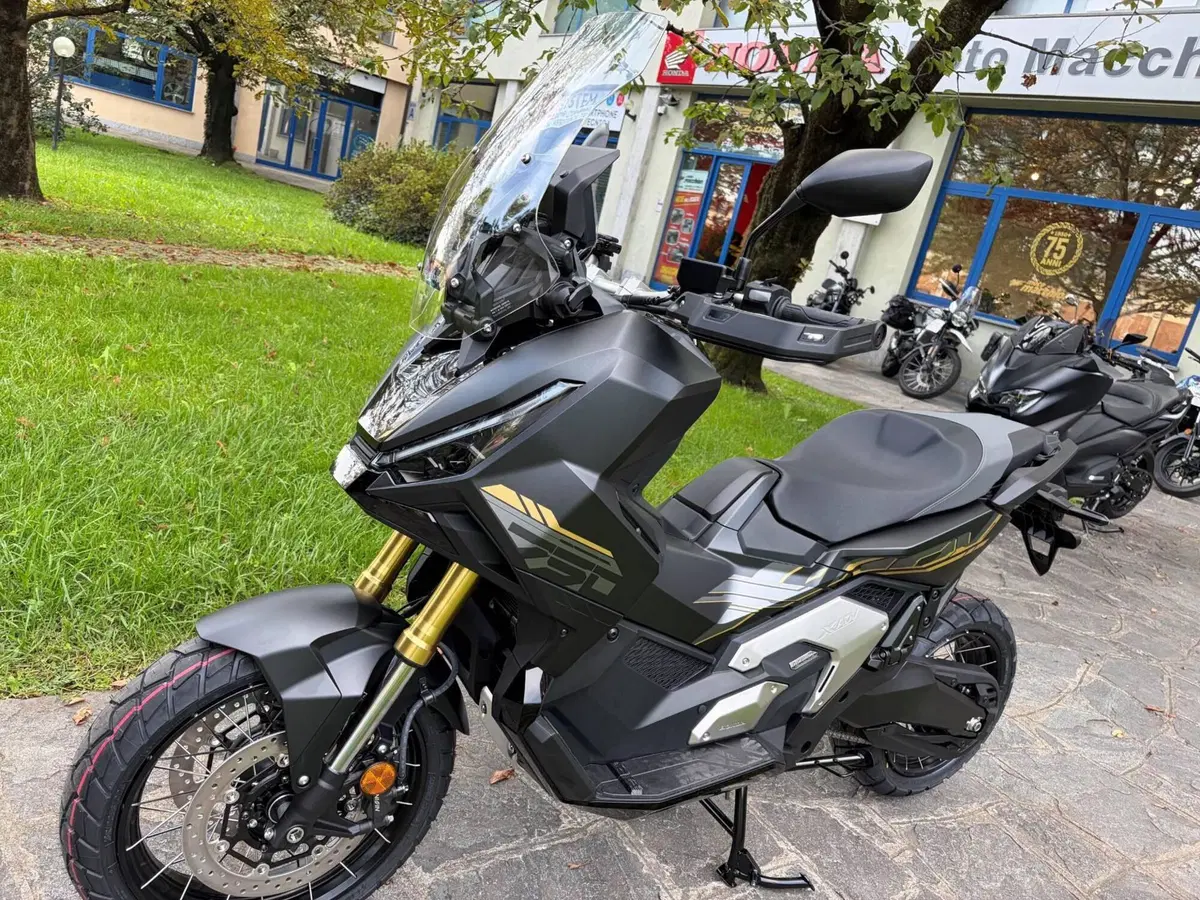 Honda X-ADV 750 Special Edition (2026 - 27) (2)