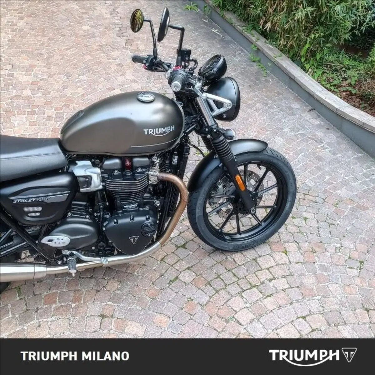 Triumph Street Twin 900 (2021 - 22) (3)