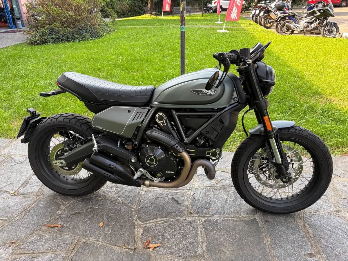 Ducati Scrambler 800 Night Shift (2021 - 22) (5)