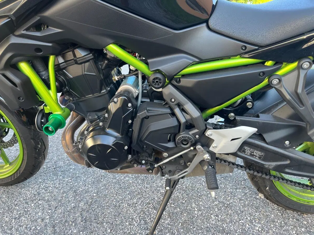 Kawasaki Z 650 (2021 - 24) (5)