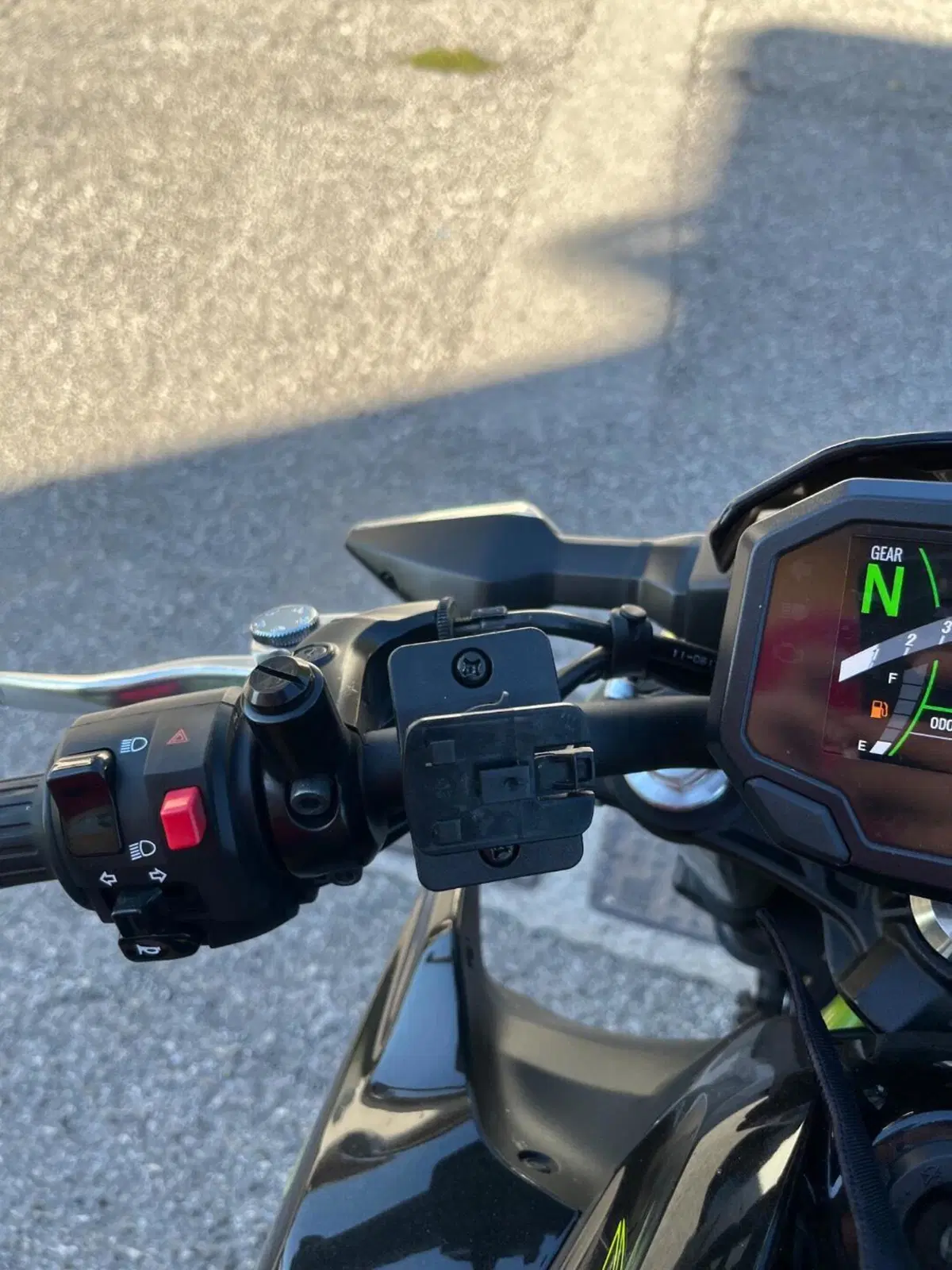 Kawasaki Z 650 (2021 - 24) (8)