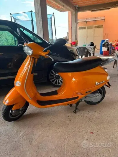 Vespa 50 ET2 (1997 - 98) usata