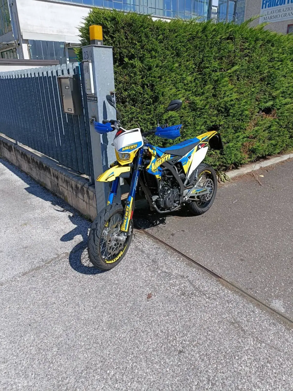 Valenti Racing SM 125 Z (2023 - 26) (5)