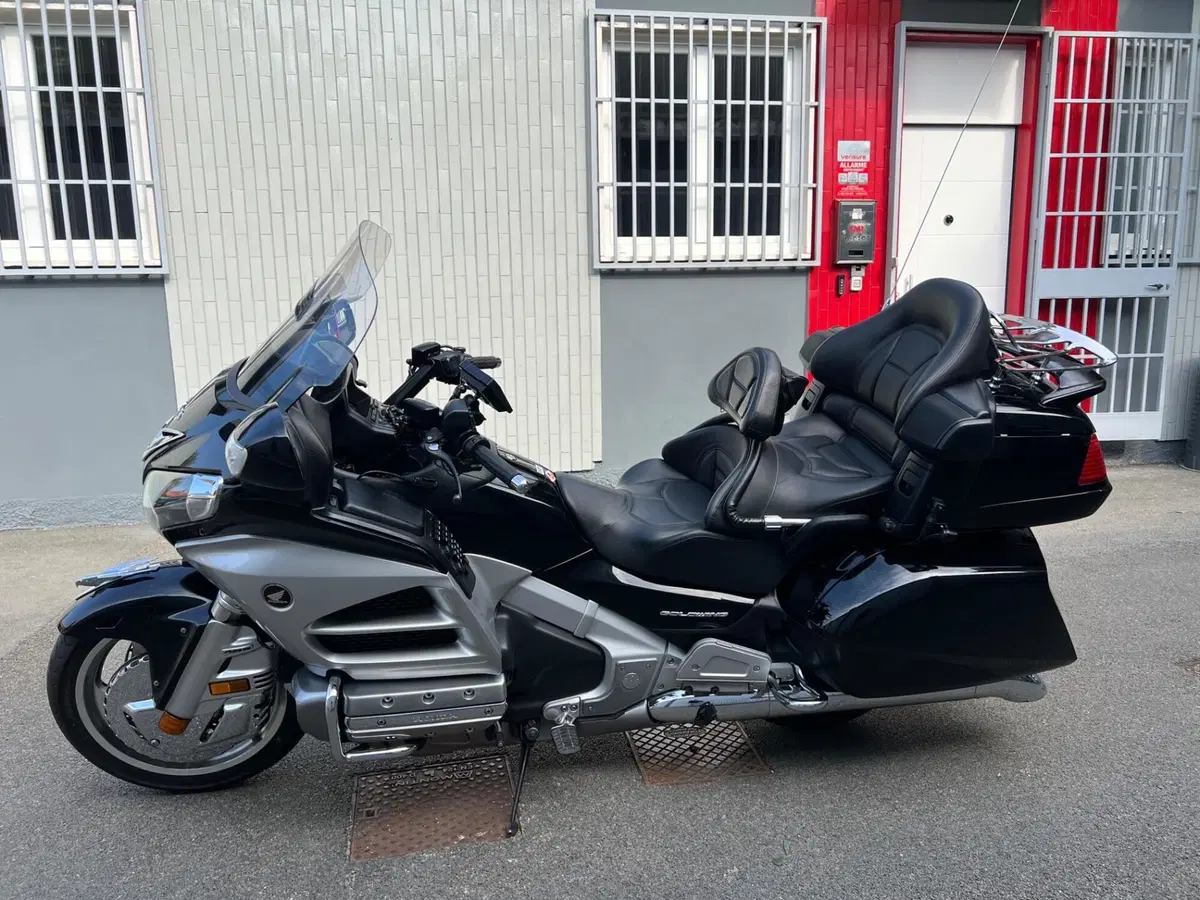 Honda GL 1800 Gold Wing (2012 - 17) (2)
