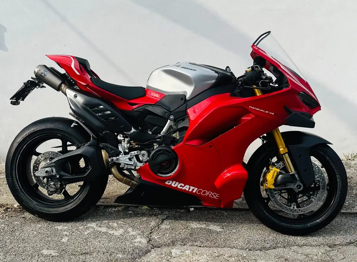 Ducati Panigale V4 R (2026) (2)