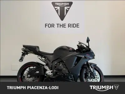 Honda CBR 600 RR (2024 - 26) usata