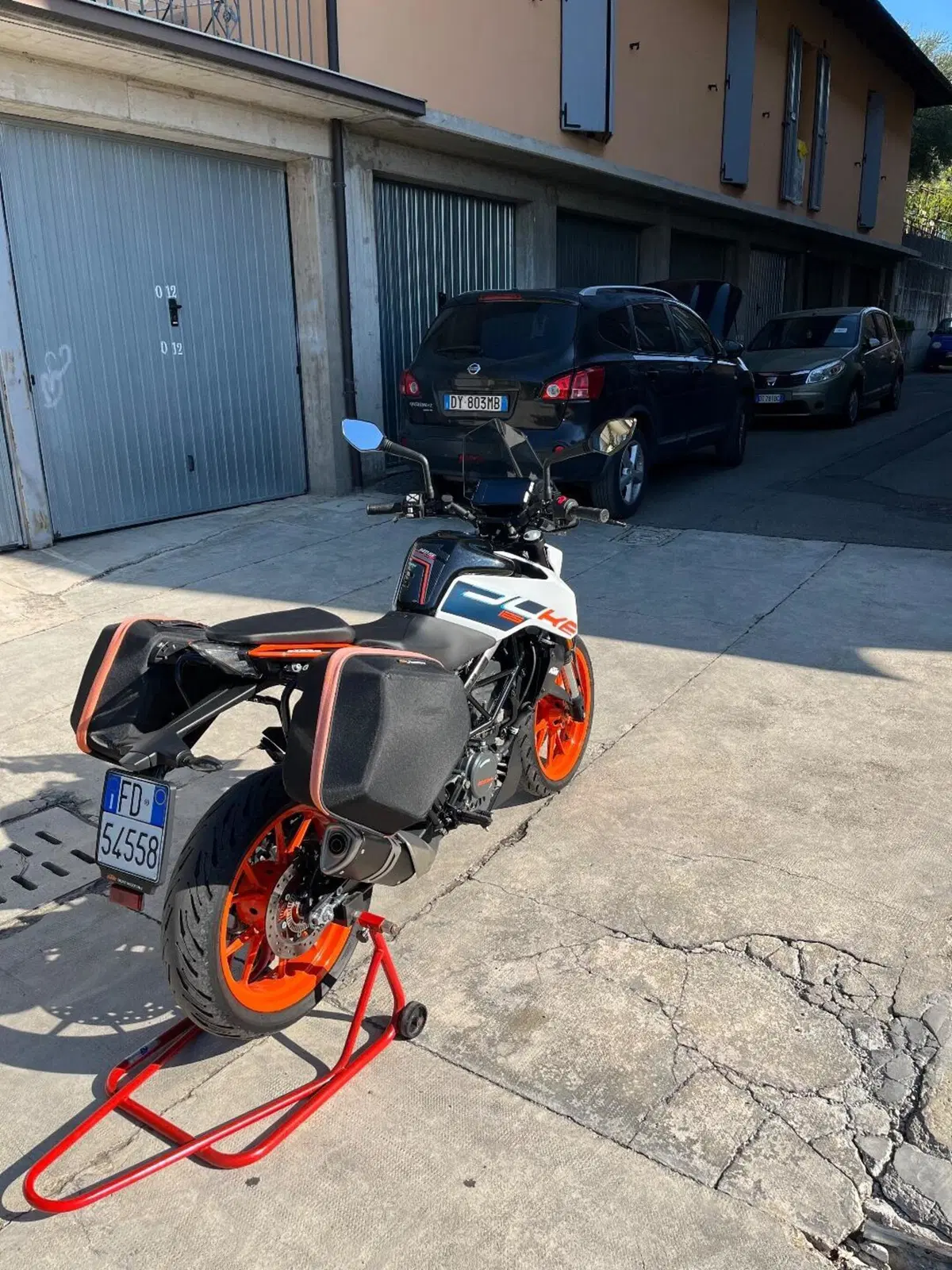 KTM 125 Duke (2021 - 23) (2)