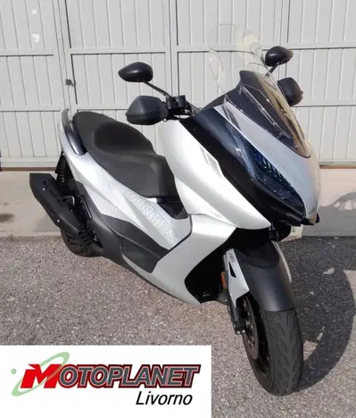 Zontes ZT350-E (2023 - 25) usata