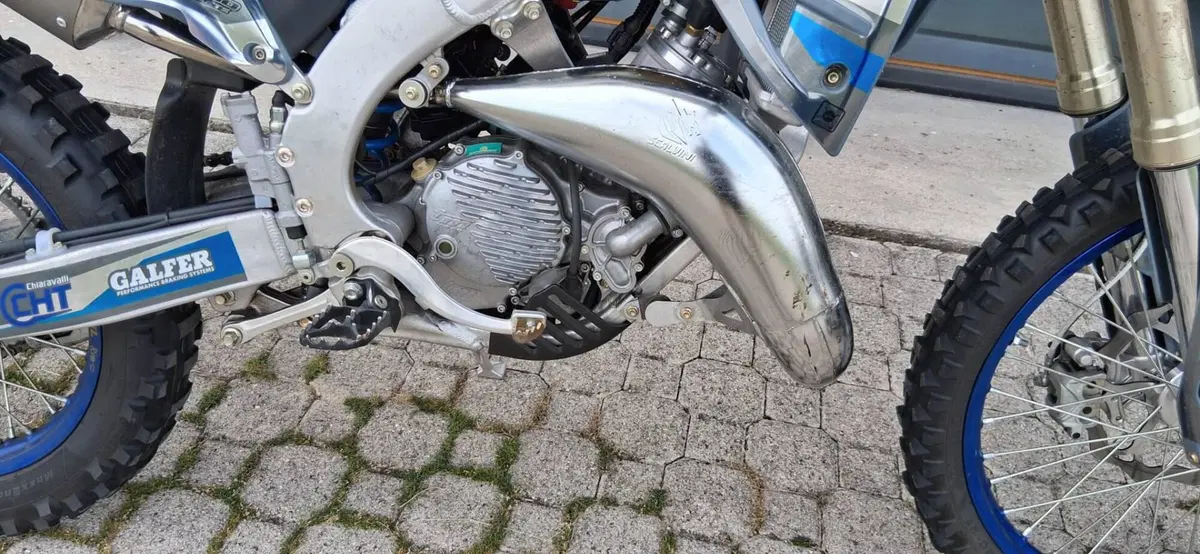Tm Moto EN 125 ES Fi 2T (2026) (5)