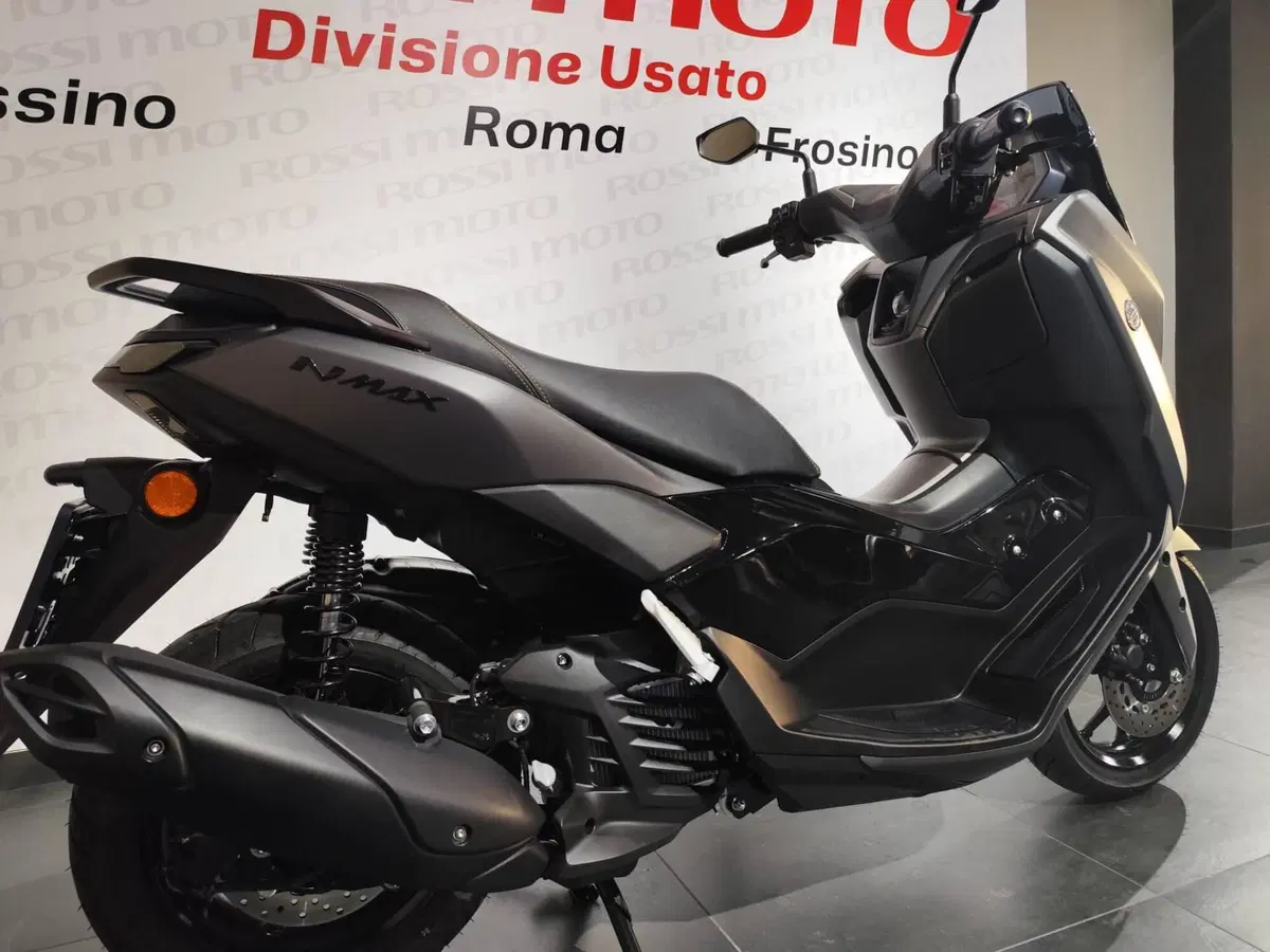 Yamaha N-Max 125 Tech Max (2025 - 26) (2)