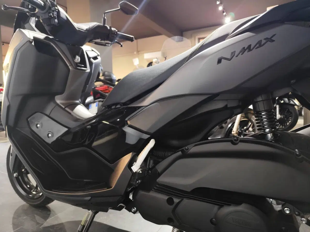 Yamaha N-Max 125 Tech Max (2025 - 26) (6)