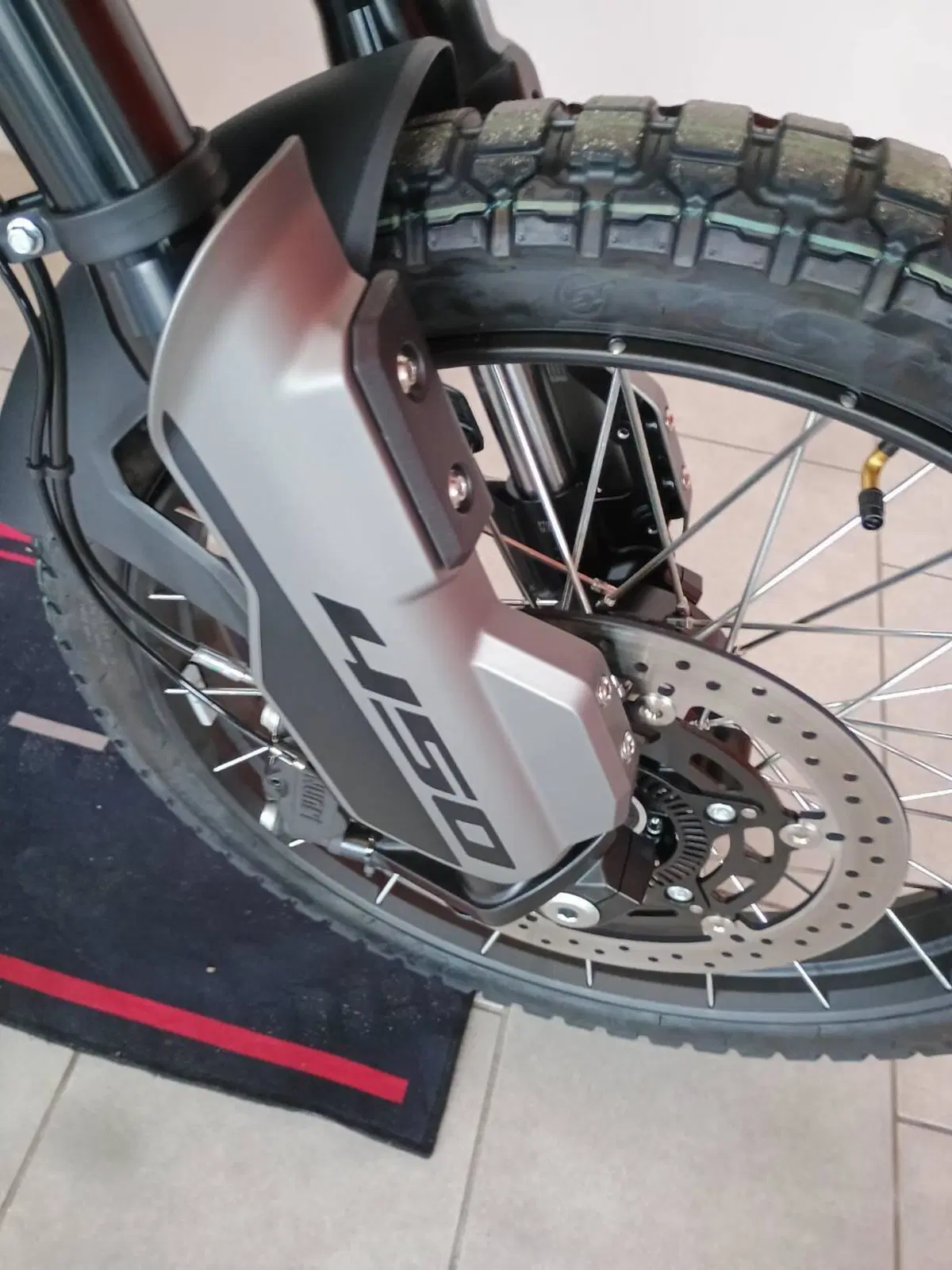 Moto Morini Alltrhike 450 (2025 - 26) (15)