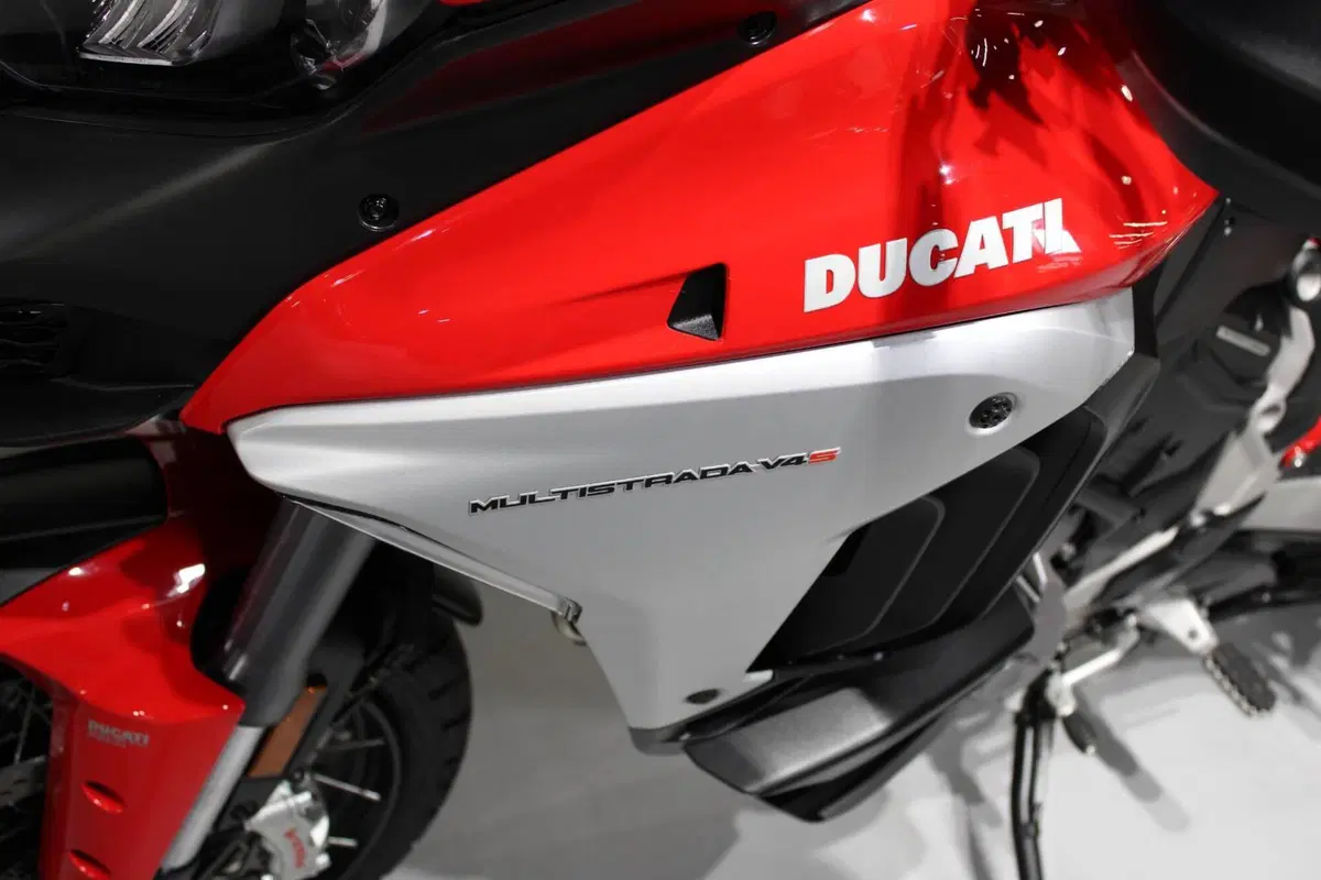 Ducati Multistrada V4 S (2021 - 24) (8)