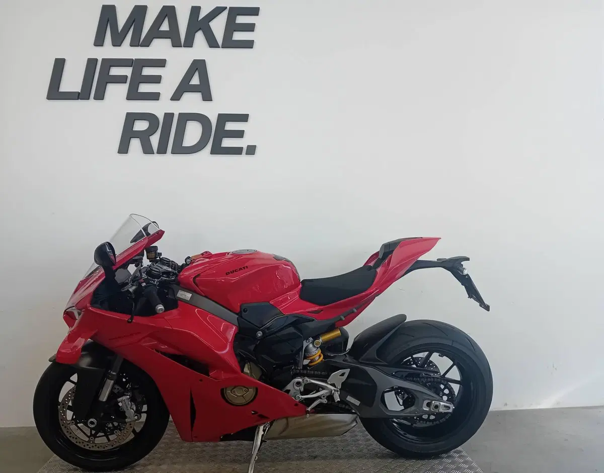 Ducati Panigale V4 (2025 - 26) (2)