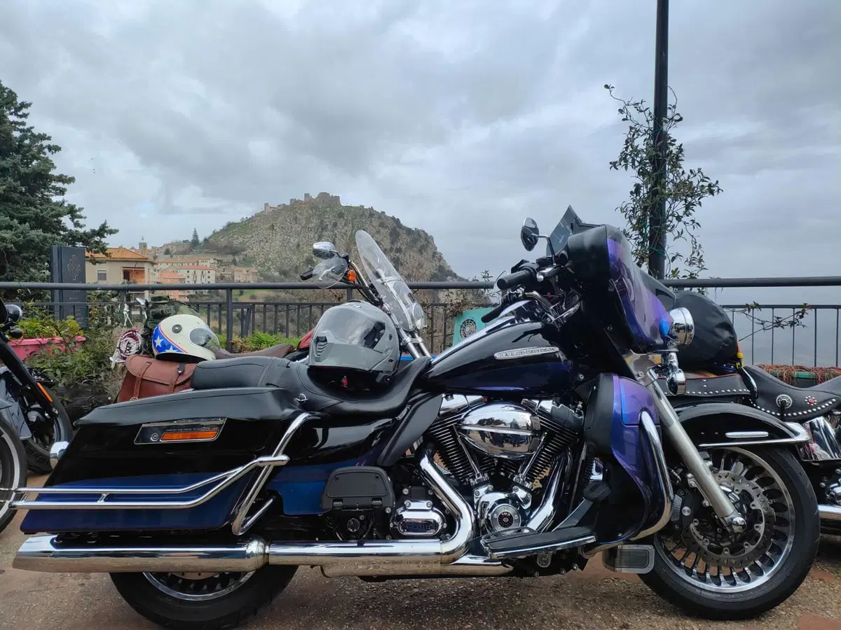 Harley-Davidson 1690 Electra Glide Ultra Limited (2010 - 13) - FLHTK (6)