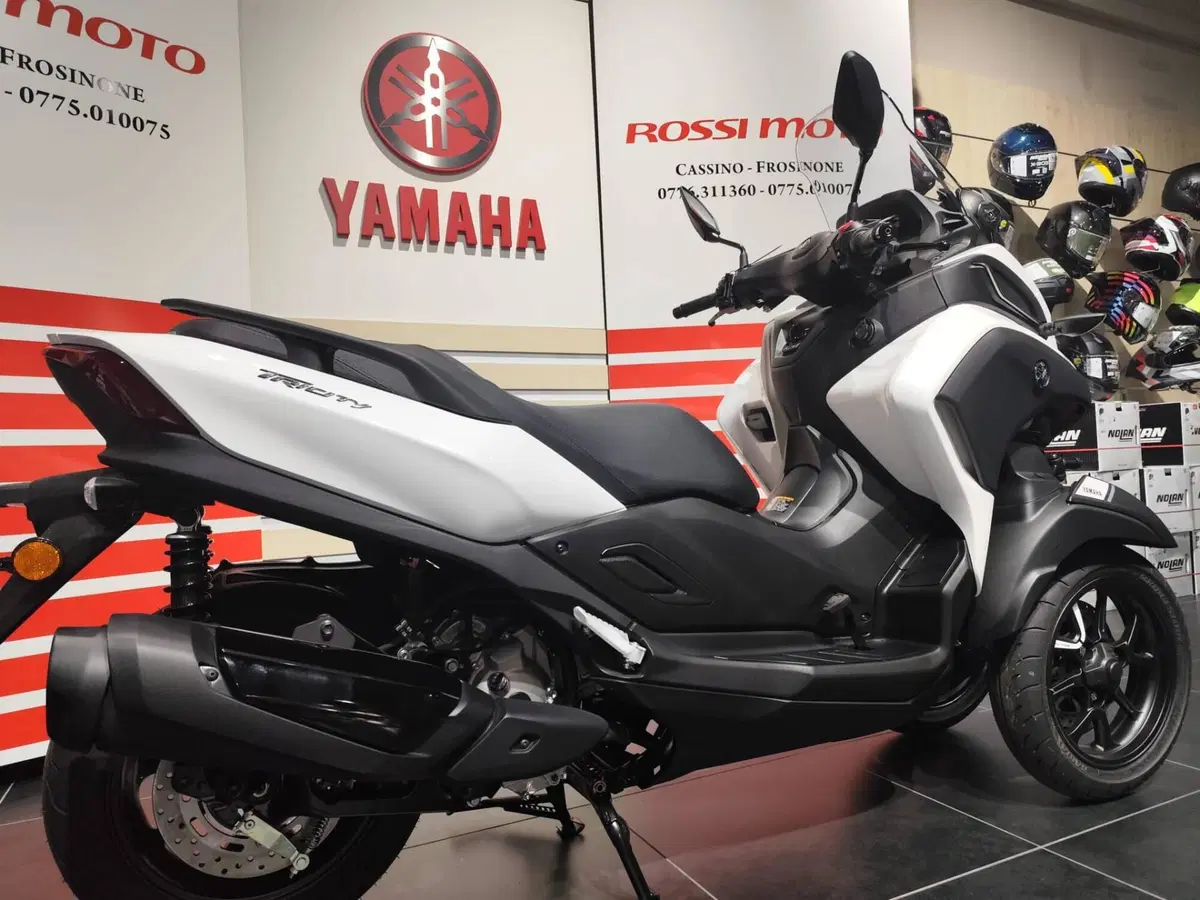 Yamaha Tricity 300 (2025 - 26) (2)