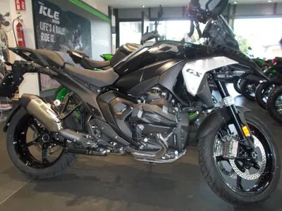 Bmw R 1300 GS Triple Black (2023 - 26) usata