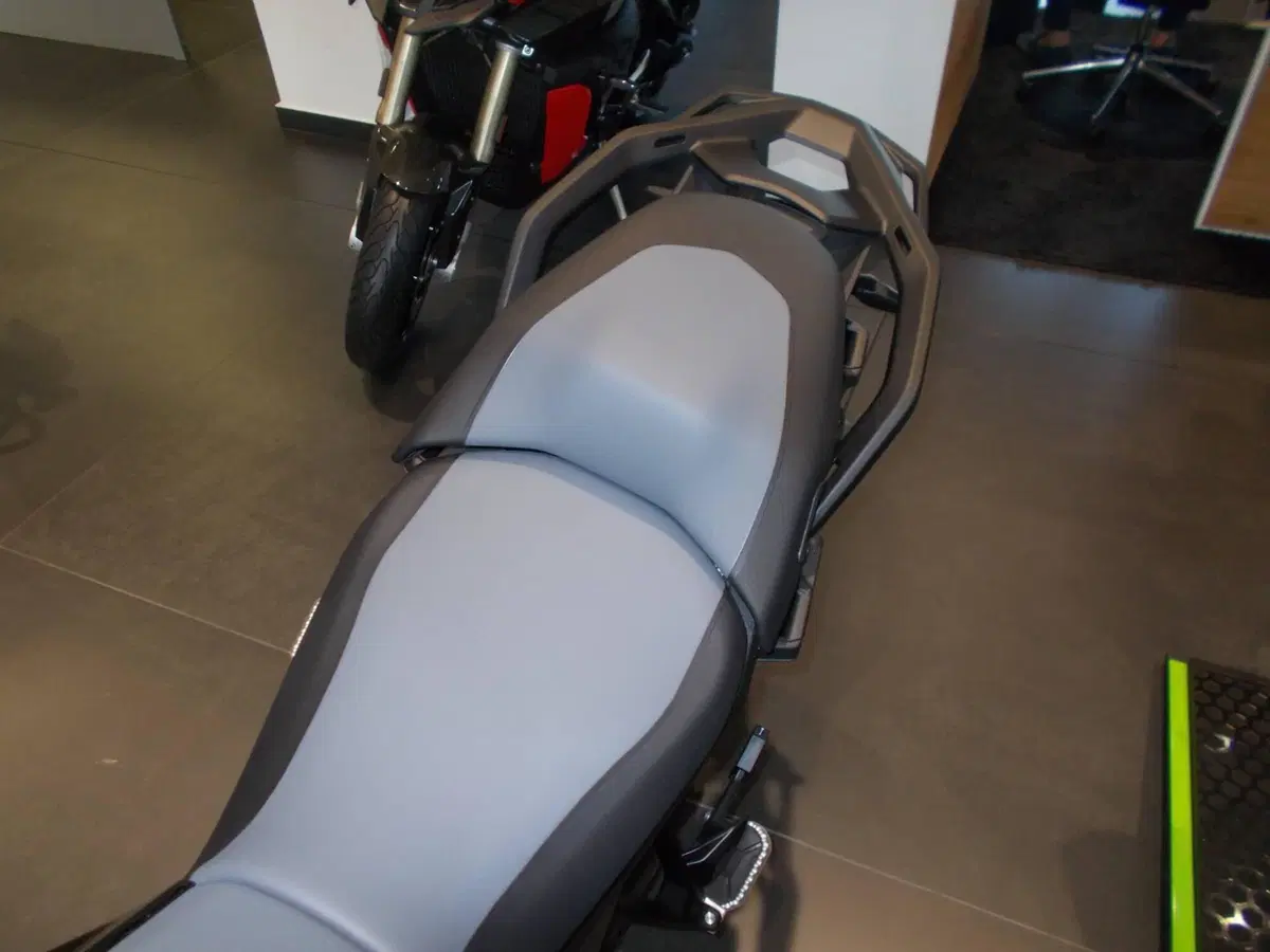 Bmw R 1300 GS Triple Black (2023 - 26) (4)