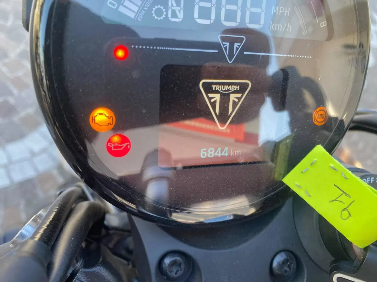 Triumph Speed Twin 900 (2025 - 26) (3)