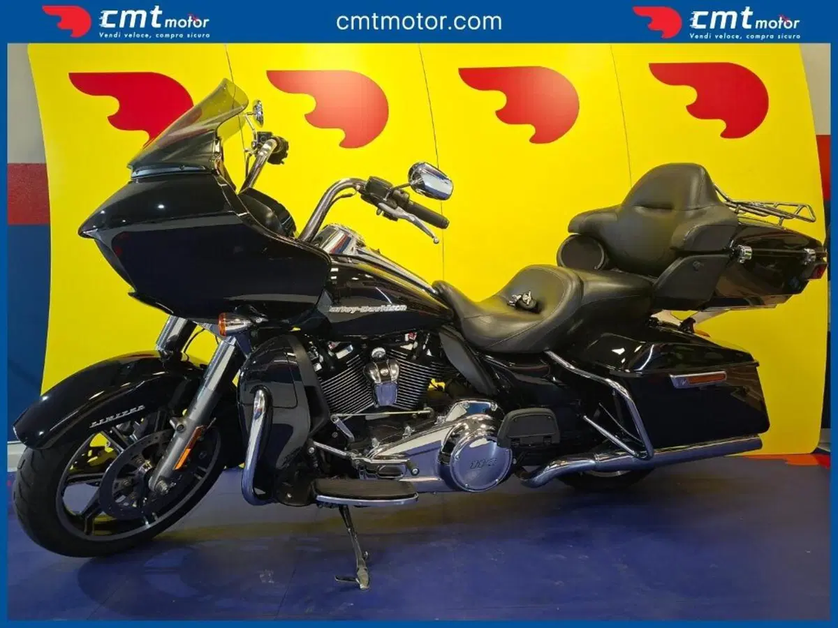 Harley-Davidson 114 Road Glide Limited (2020) - FLTRK (2)
