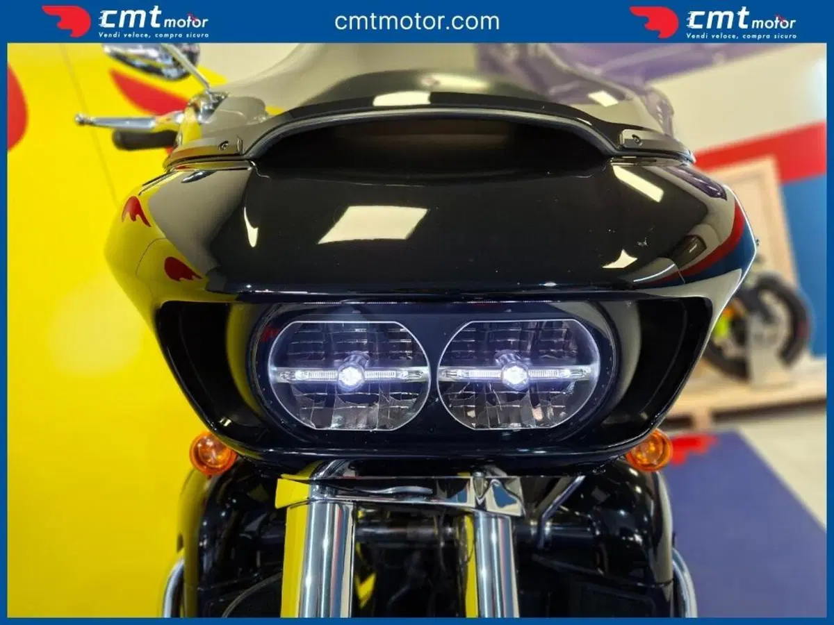 Harley-Davidson 114 Road Glide Limited (2020) - FLTRK (7)