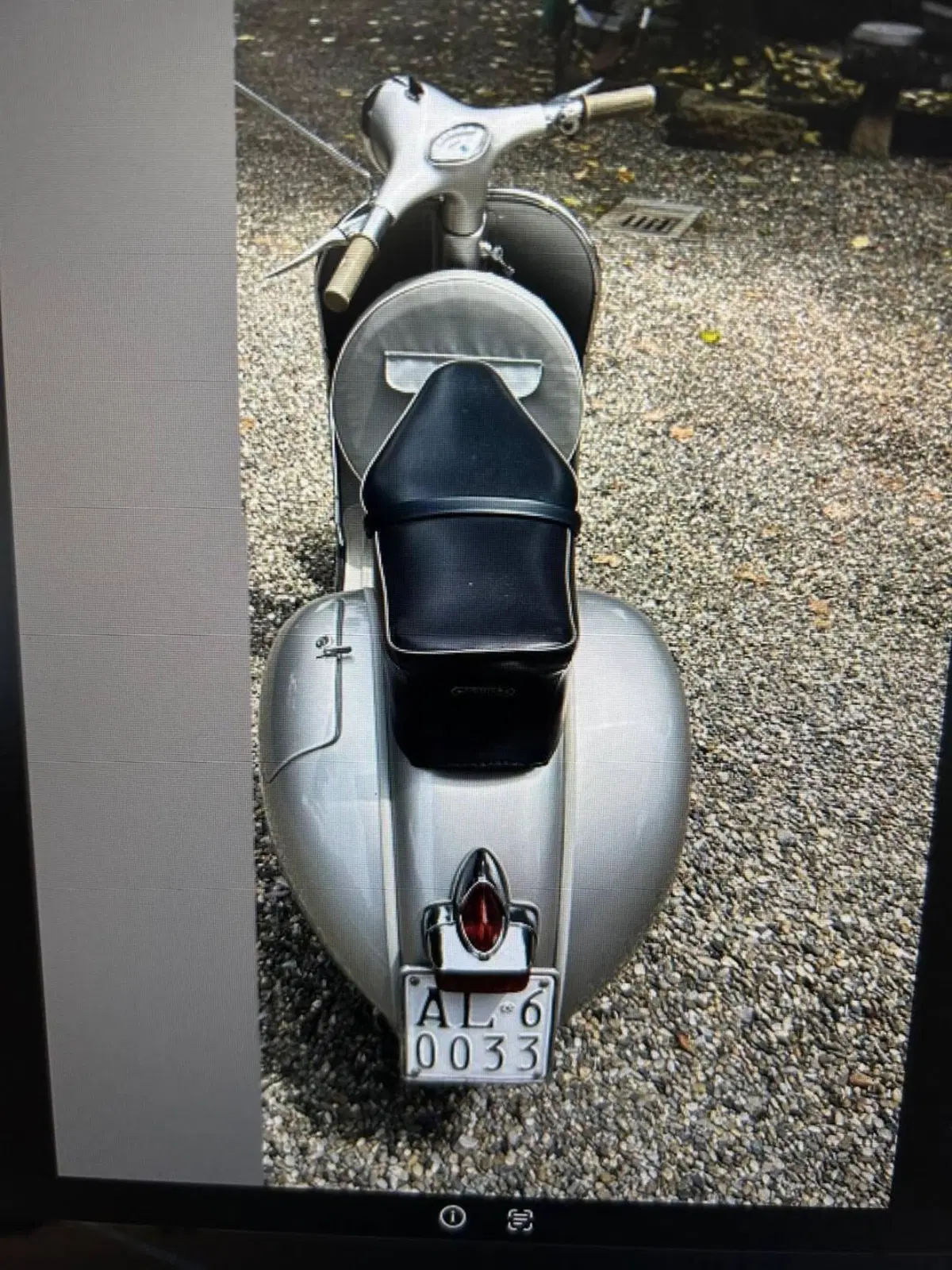 Piaggio Vespa 150 gs (2)