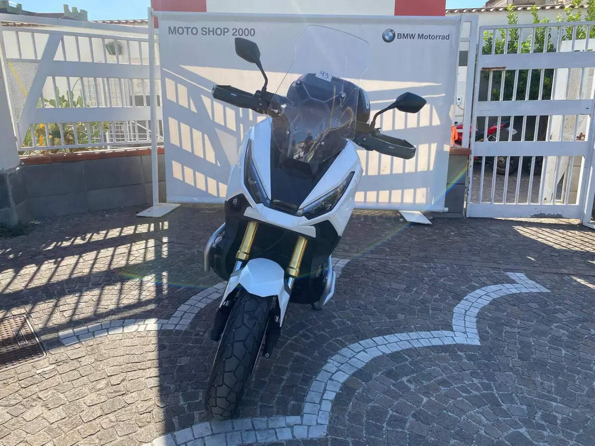 Honda X-ADV 750 (2025 - 27) (4)