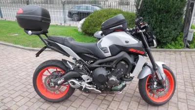 Yamaha MT-09 (2017 - 20) usata