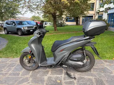 Honda SH 150i Sport (2022 - 23) usata