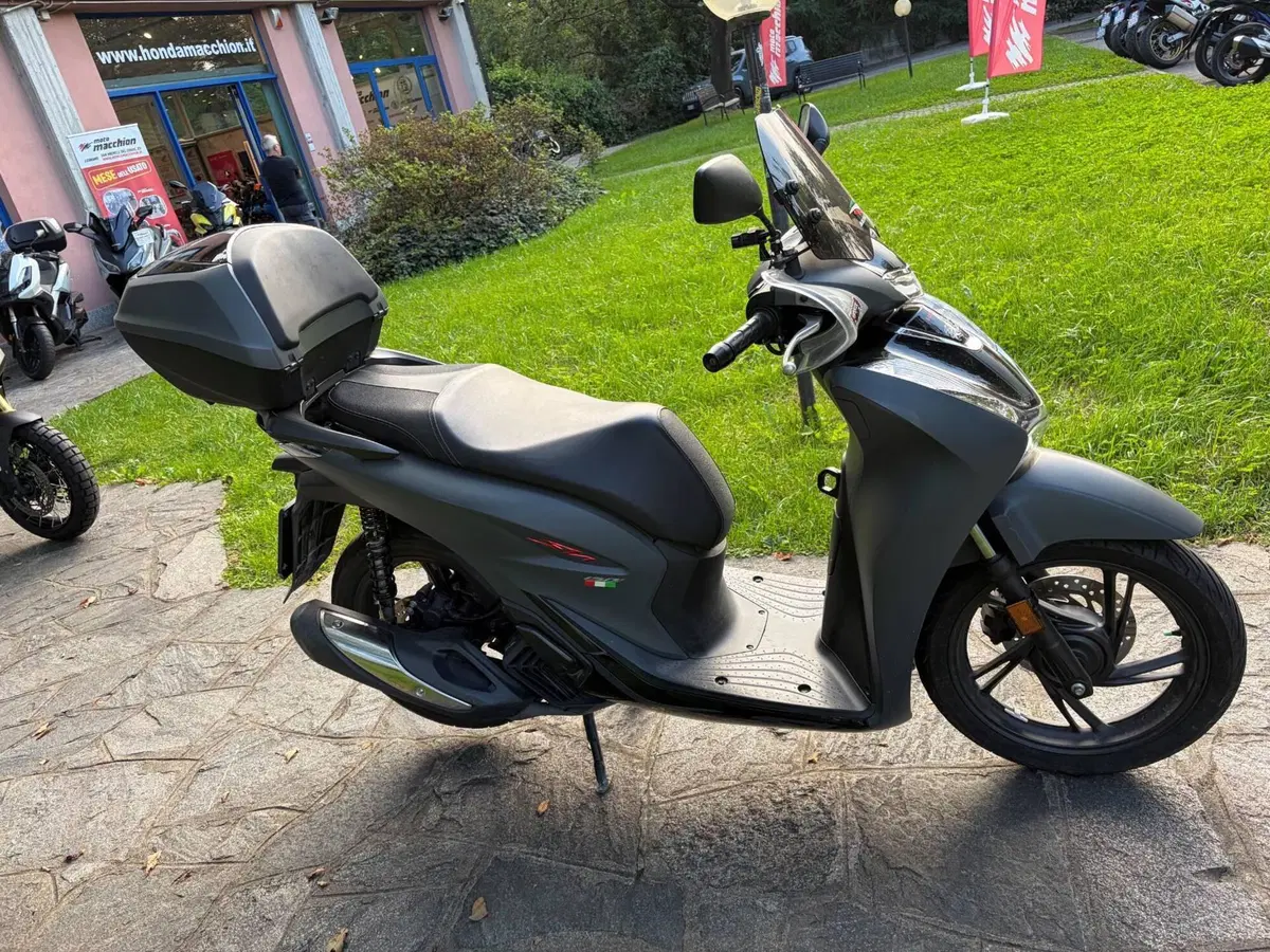 Honda SH 150i Sport (2022 - 23) (5)