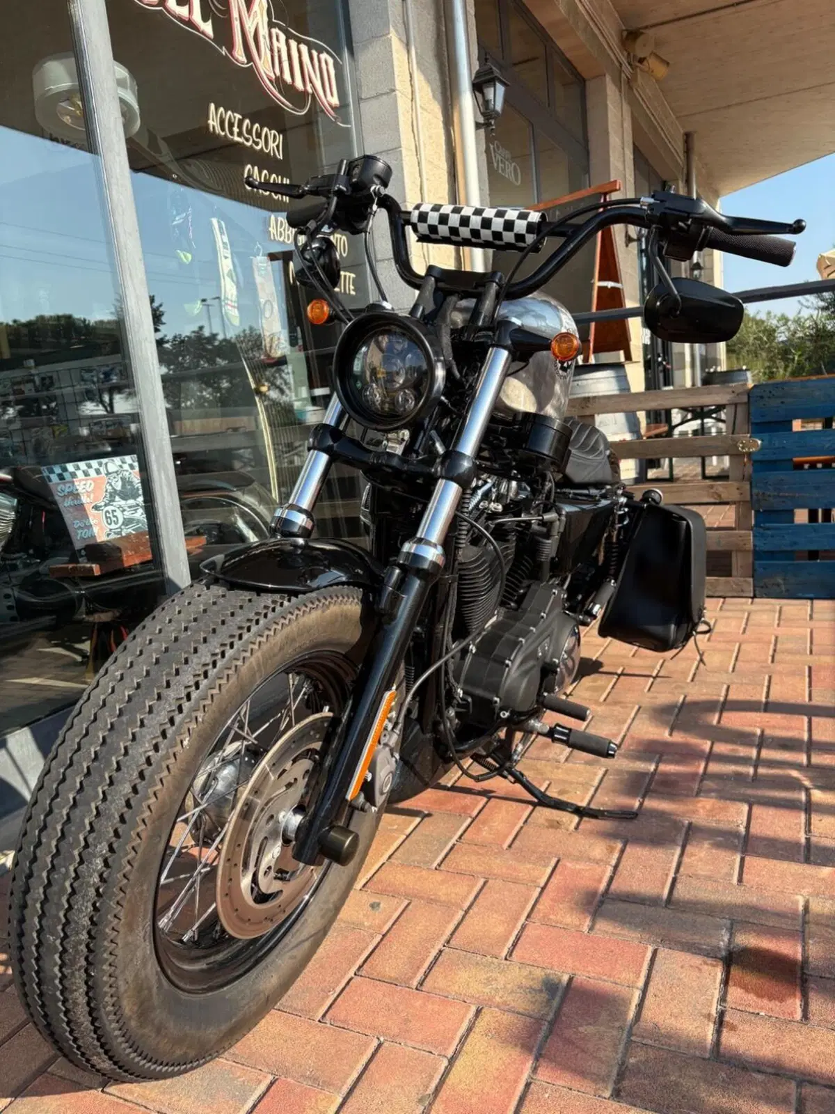 Harley-Davidson 1200 Forty-Eight (2010 - 15) (7)
