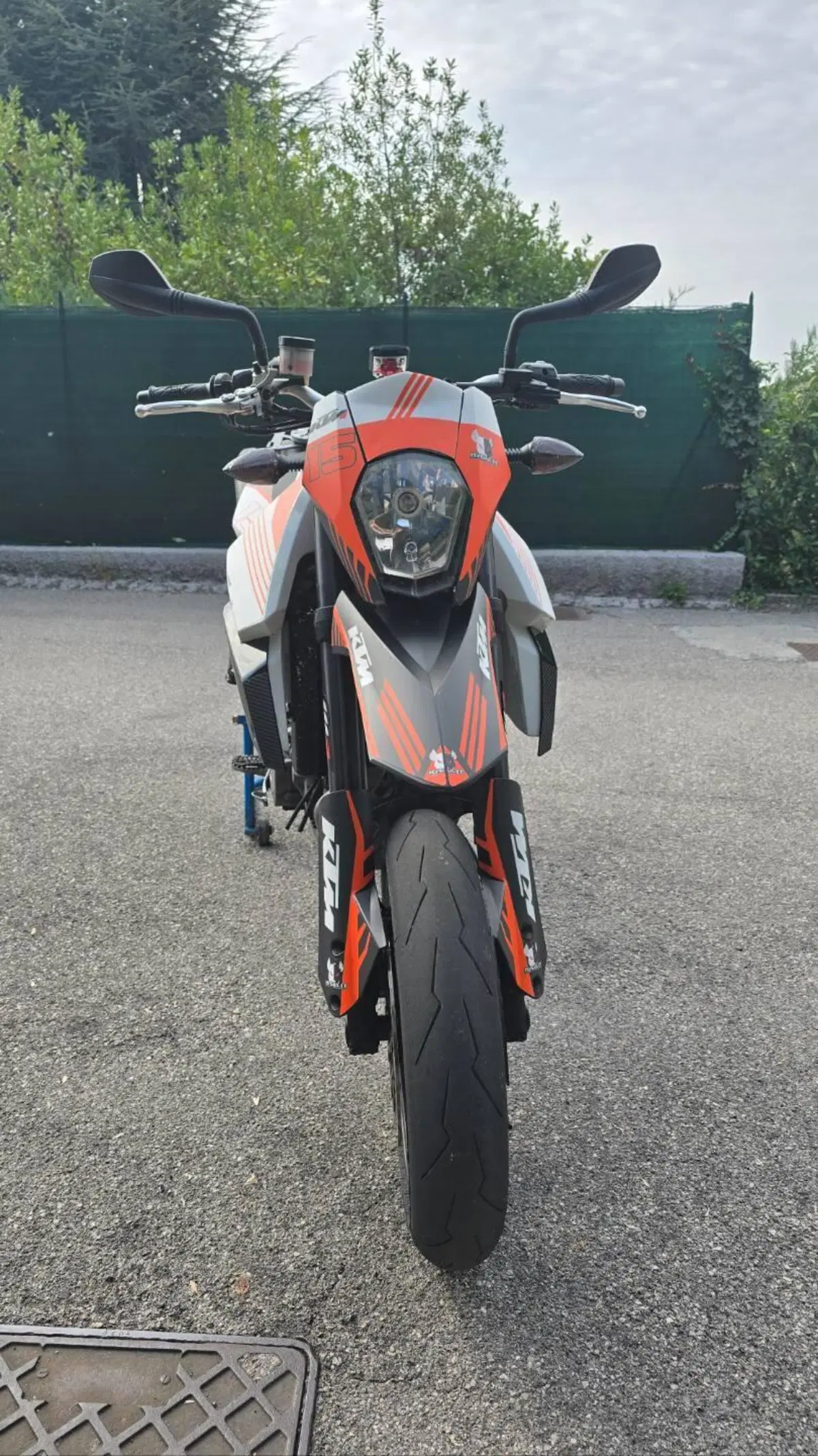 KTM 990 Supermoto R (2009 - 11) (2)