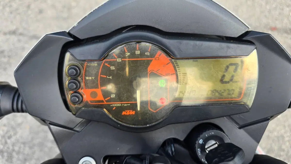 KTM 990 Supermoto R (2009 - 11) (5)