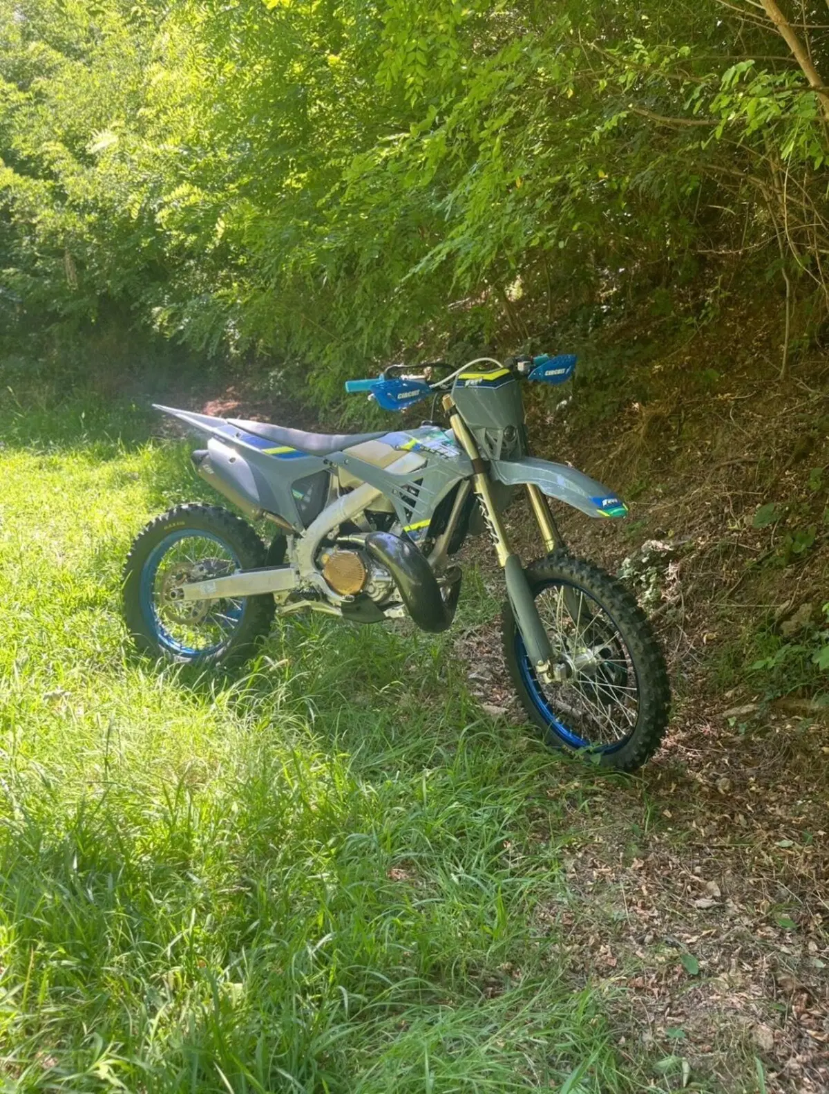 Tm Moto EN 300 Fi ES 2T TM Corse (2026) (3)