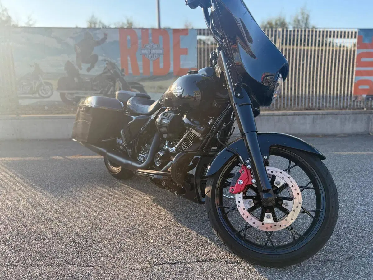 Harley-Davidson Street Glide Special (2021 - 23) (5)