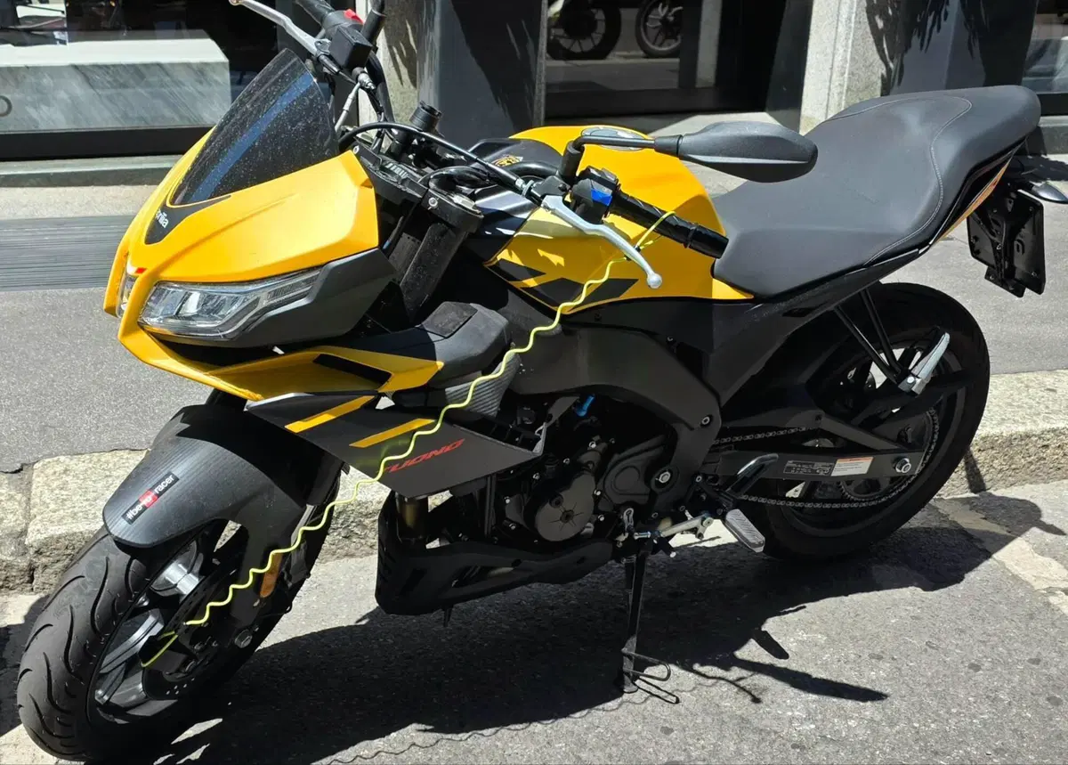 Aprilia Tuono 125 (2025 - 26) (3)