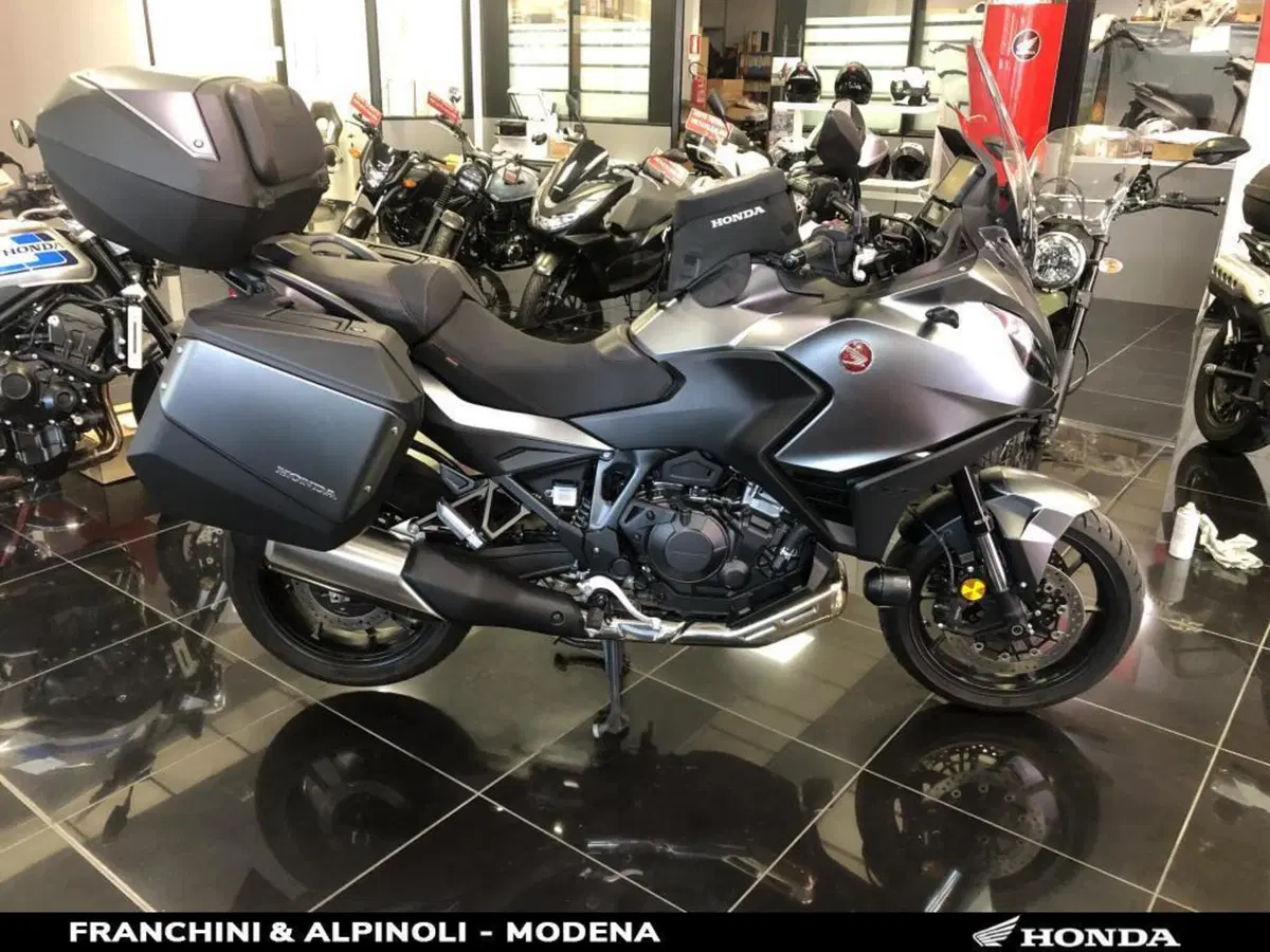 Honda NT 1100 Travel (2022 - 24) (11)