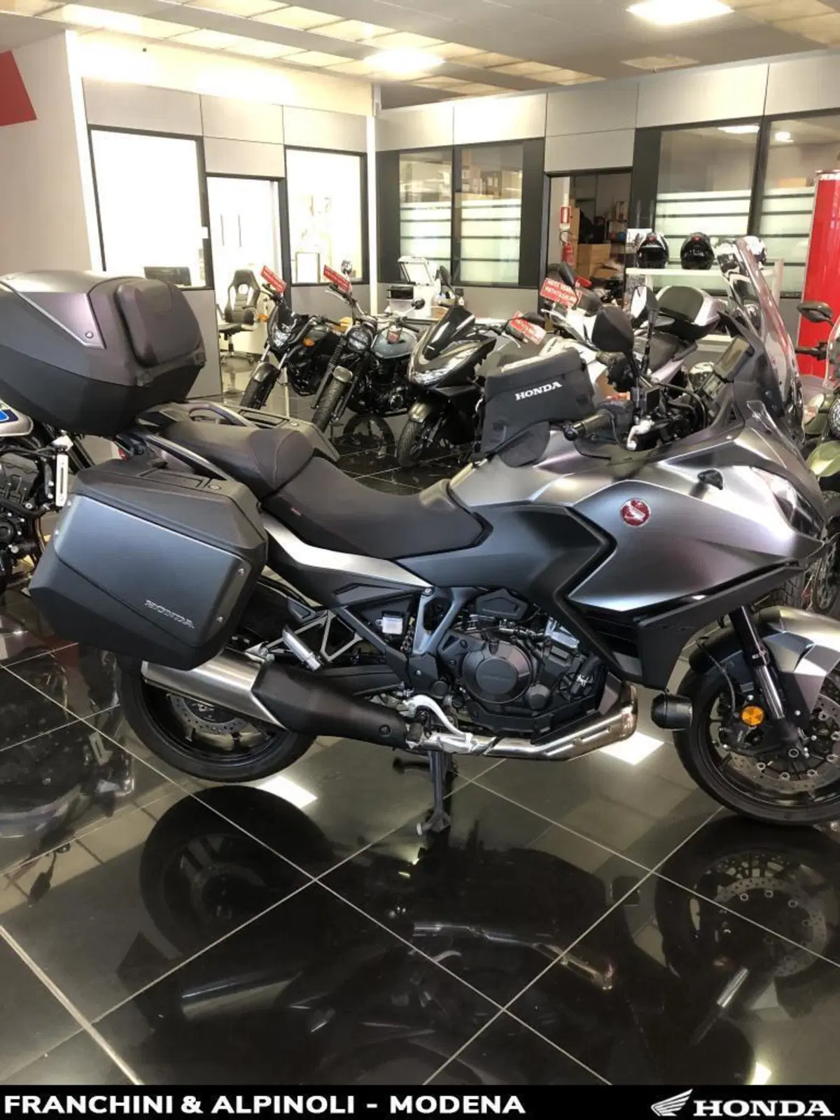 Honda NT 1100 Travel (2022 - 24) (14)