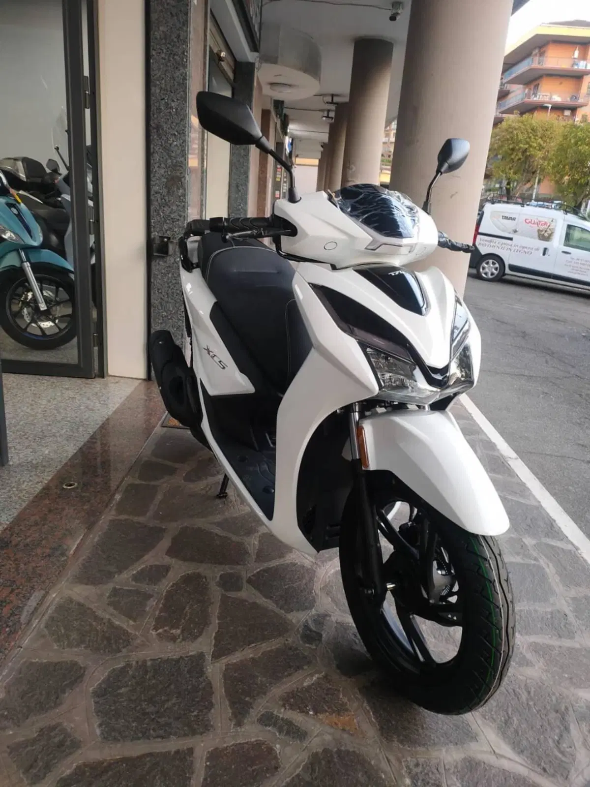 TNT XCS 125 (2026) (2)