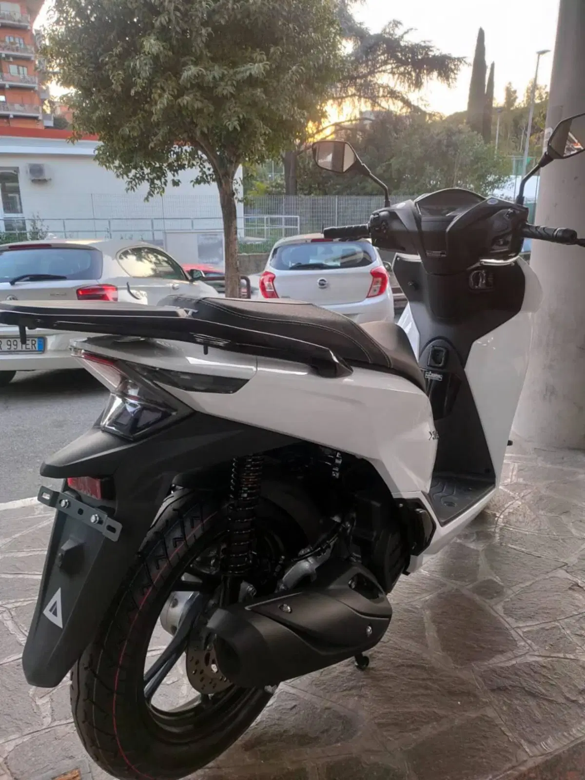 TNT XCS 125 (2026) (4)