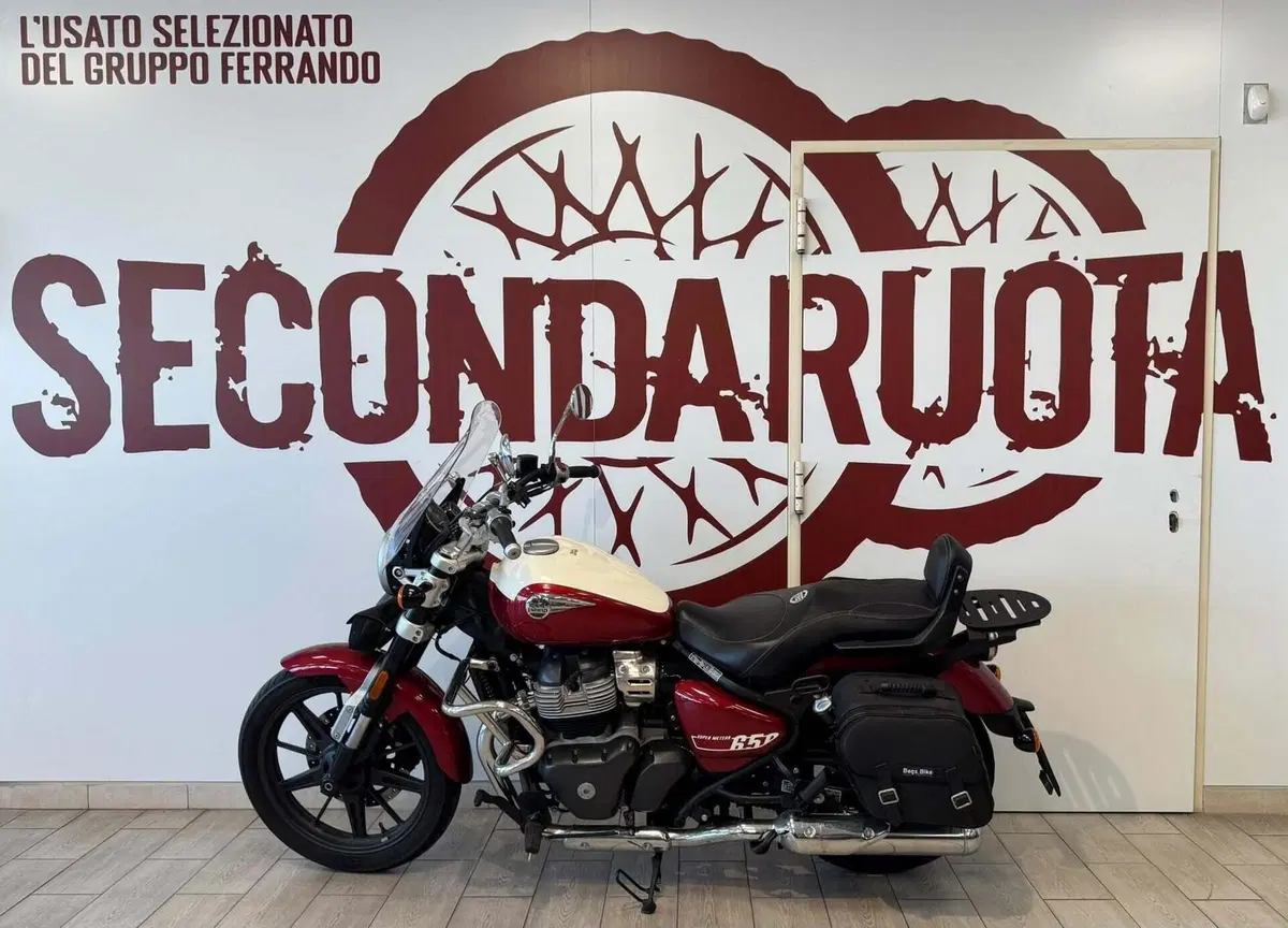 Royal Enfield Super Meteor 650 (2023 - 26) (4)