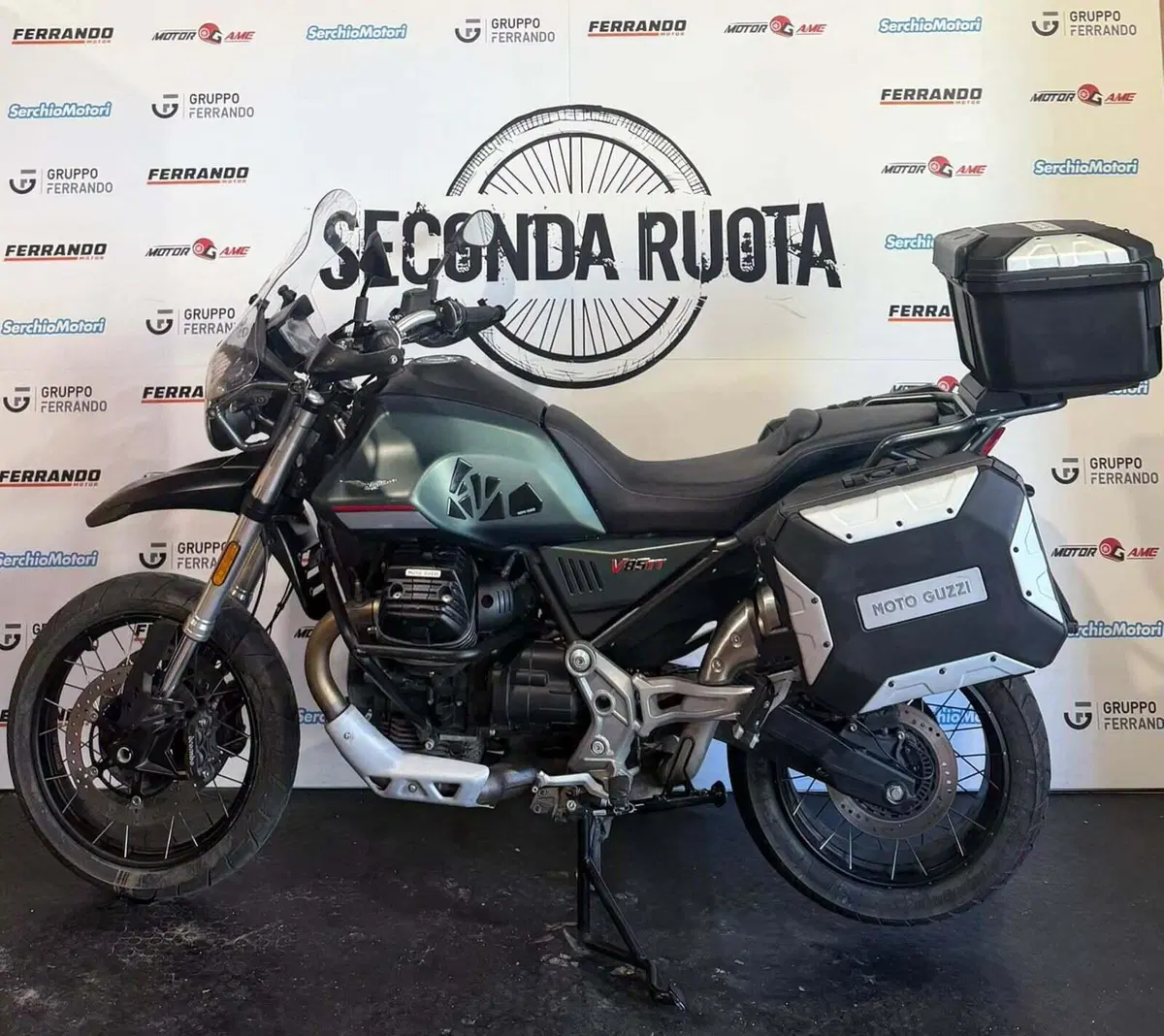 Moto Guzzi V85 TT (2021 - 23) (2)