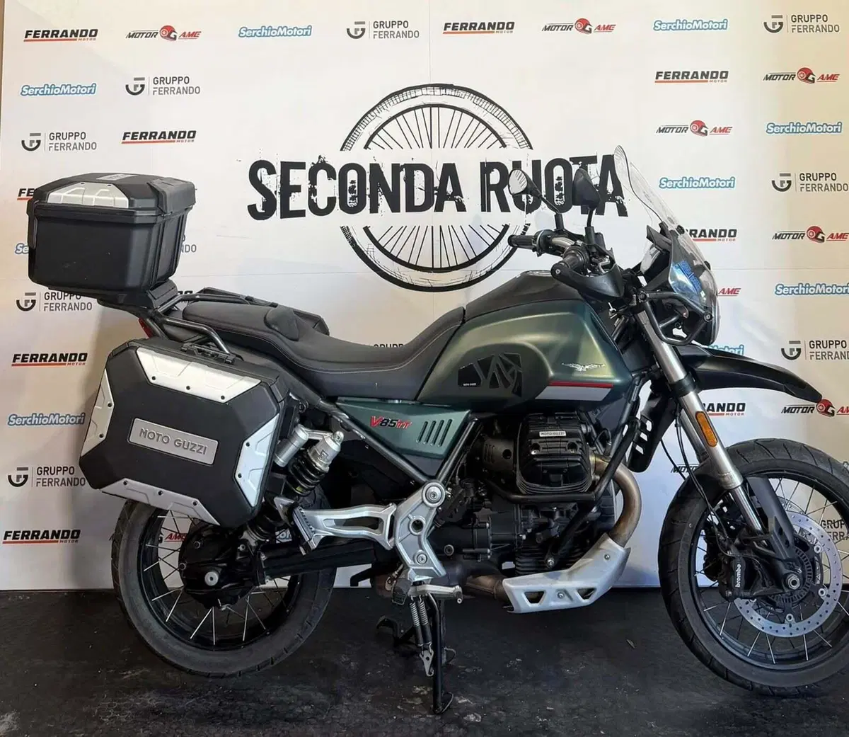 Moto Guzzi V85 TT (2021 - 23) (4)
