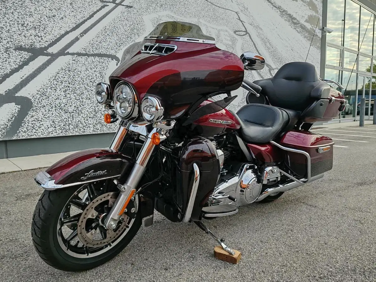 Harley-Davidson 1690 Electra Glide Ultra Limited (2014 - 15) - FLHTK (4)