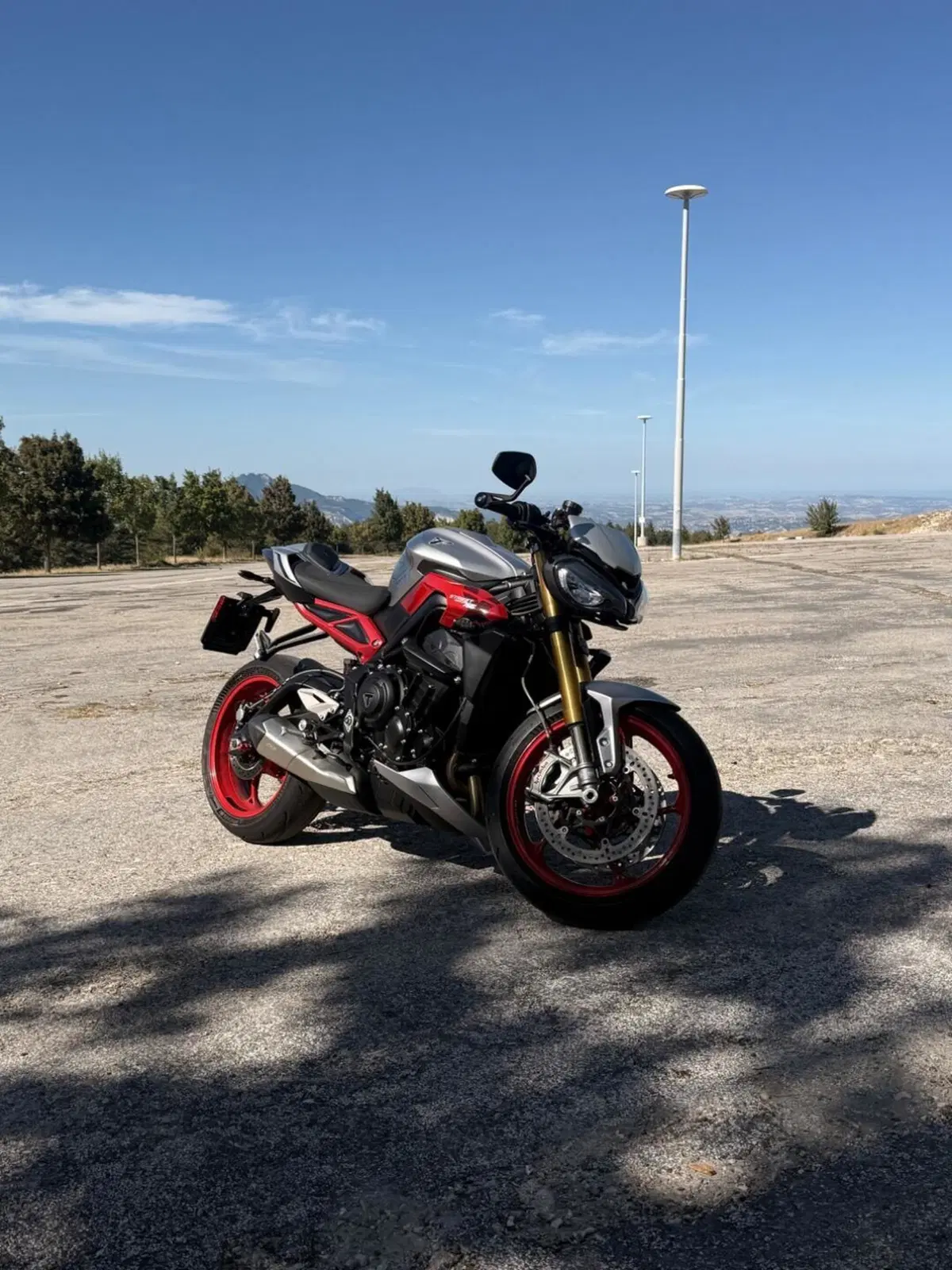 Triumph Street Triple 765 RX (2026) (2)