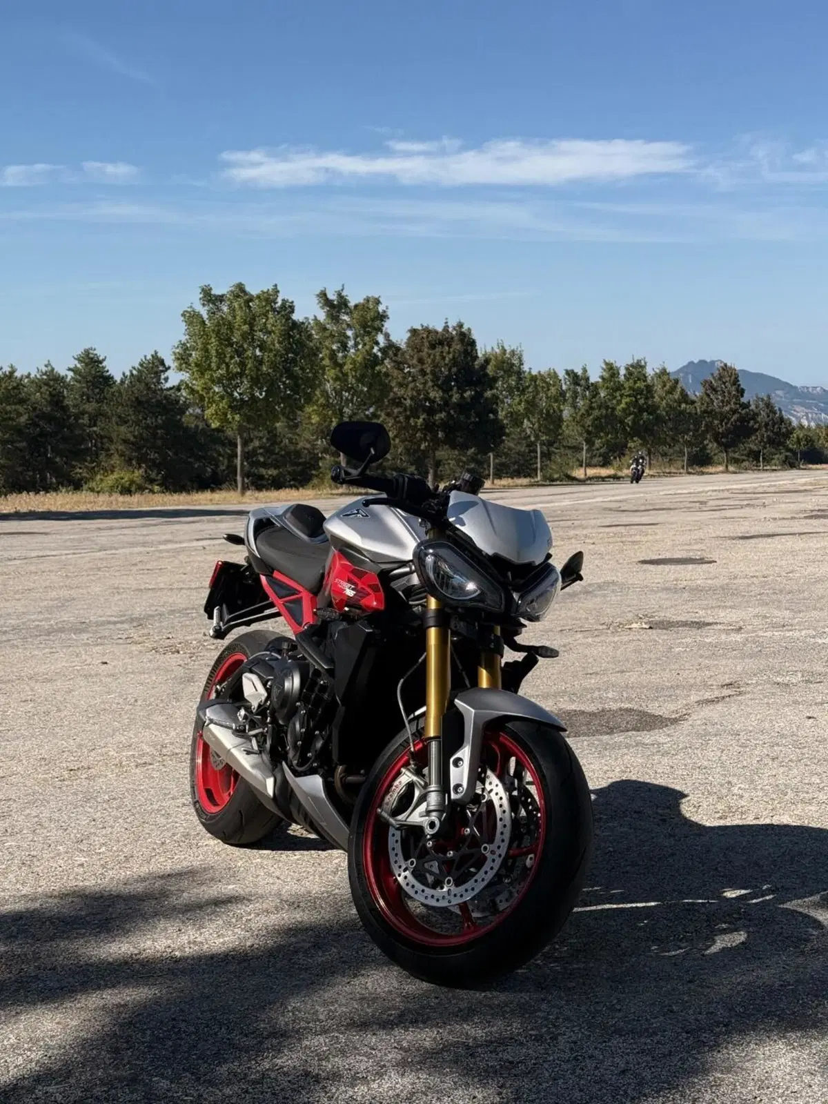 Triumph Street Triple 765 RX (2026) (3)