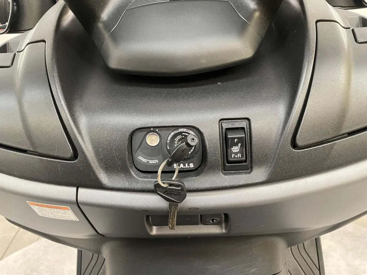 Suzuki Burgman AN 650 Executive (2017 - 20) (8)
