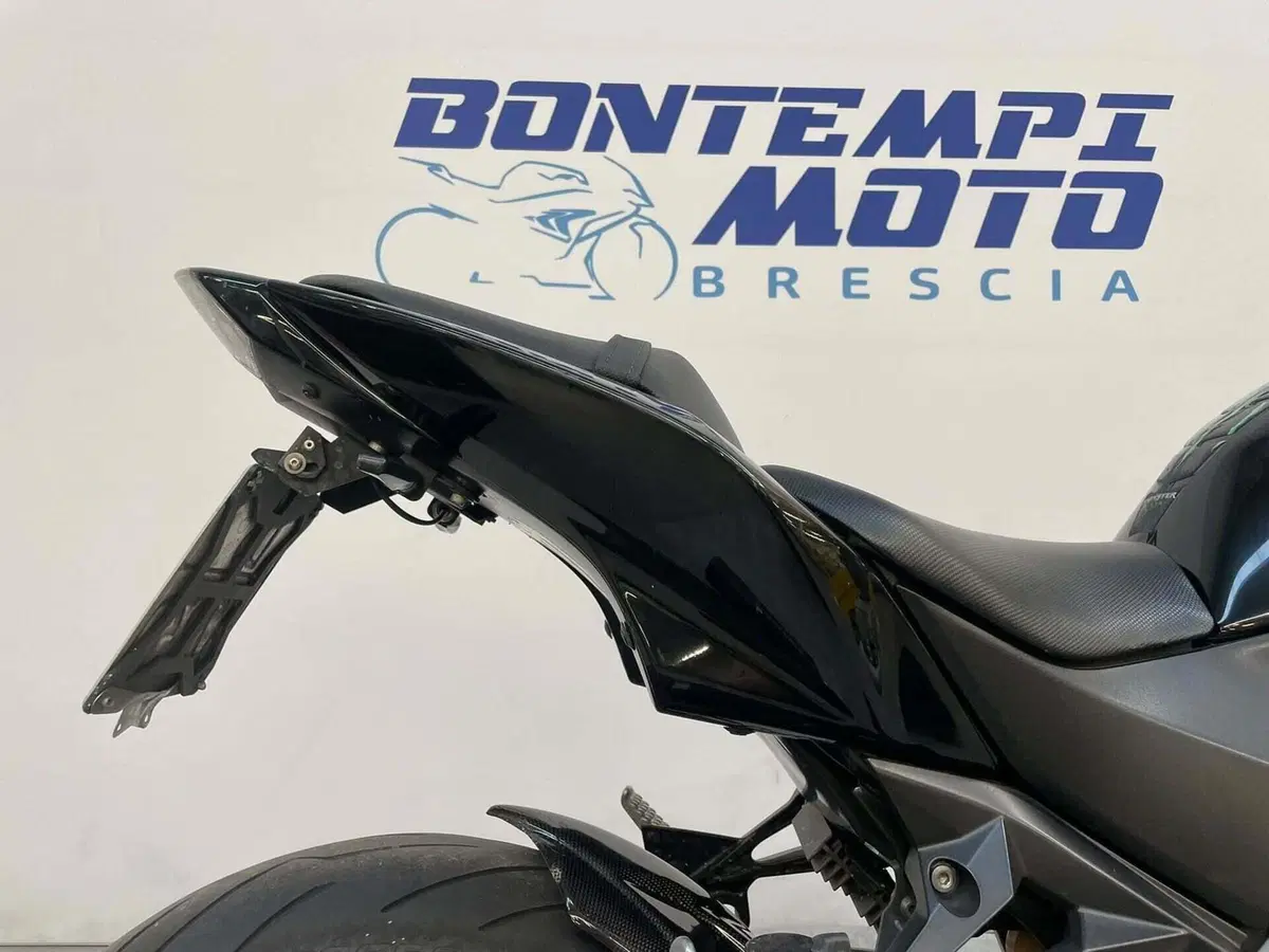 Kawasaki Z 750 (2007 - 14) (9)